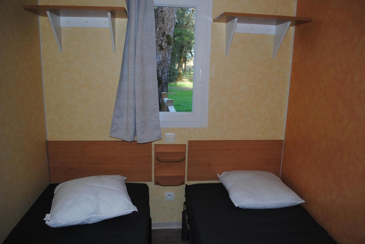 Mobil Home Camping 3*** Piscine Chauffee La Boissiere-de-Montaigu Экстерьер фото